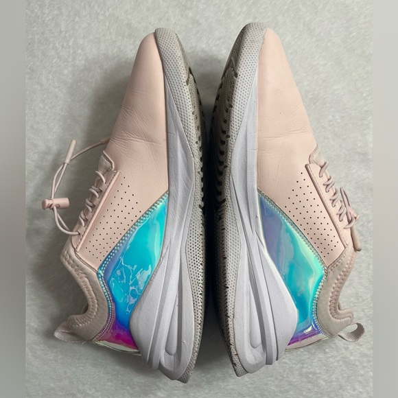 Clove womens 9 Shoes Sneakers Healthcare Nursing Pink Holographic Limited Ed - Picture 3 of 10